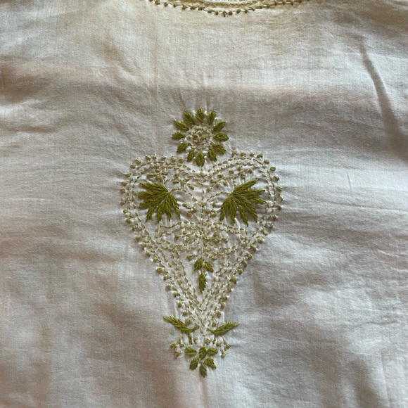 VINTAGE: 60s/70s Long-Sleeved Embroidered Tunic Top (Size 38 EUR/Small US) - Picture 6 of 8